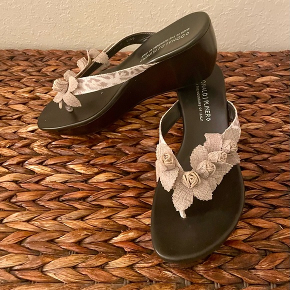 Donald J. Pliner Shoes - Donald J. Pliner Sandals with Cream Floral Accents